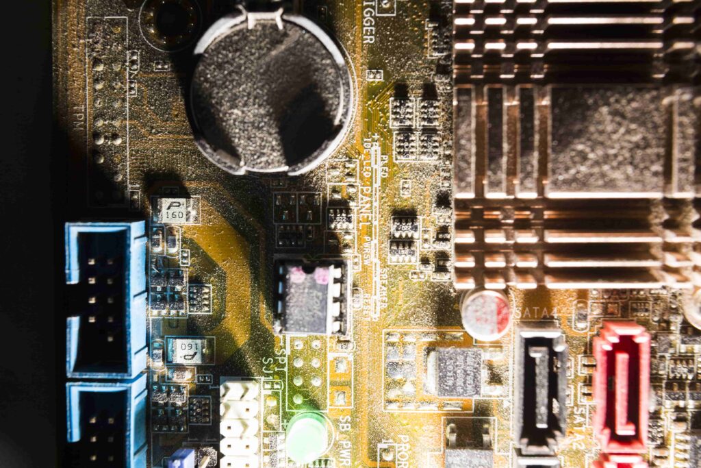 millikelvin amplifier quantum readout electronics scalable architecture